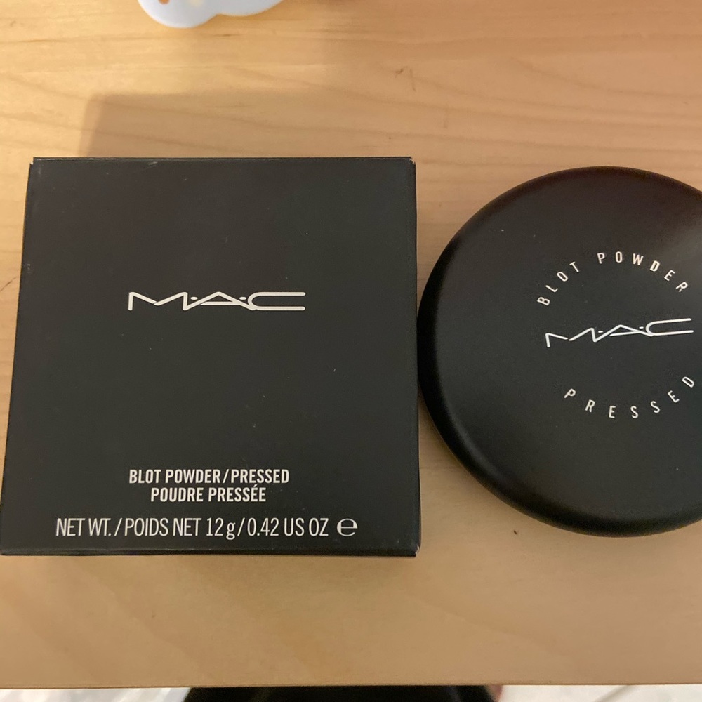 Mac blot press powder